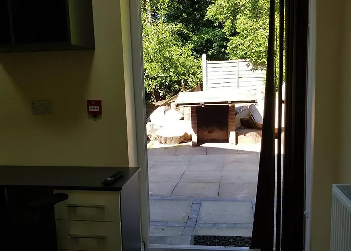 Double Ensuite Rooms Near City Centre