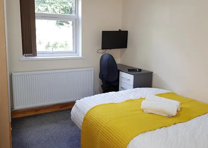 Double Ensuite Rooms Near City Centre