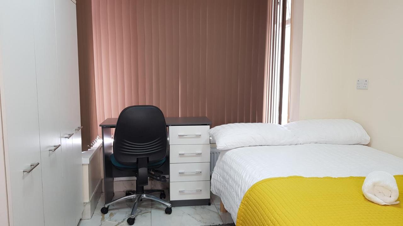 Double Ensuite Near Centre Maison d'hôtes *
