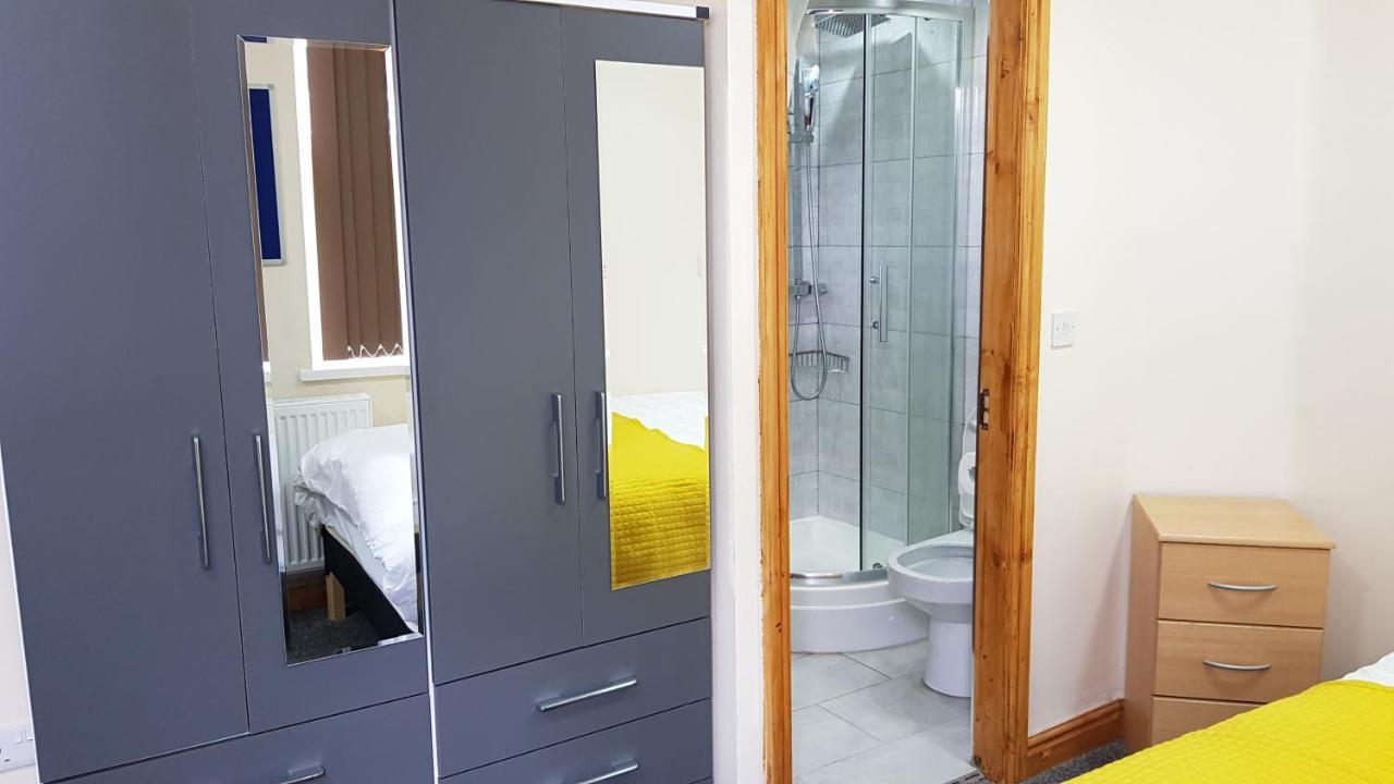 Double Ensuite Near Centre