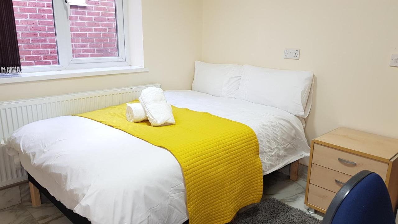 Double Ensuite Near Centre * Birmingham