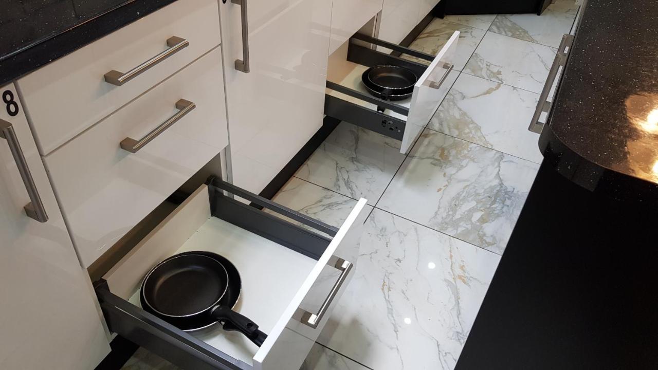 Double Ensuite Near Centre *