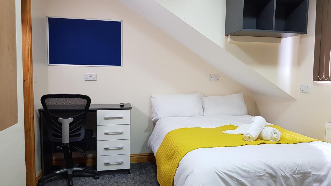 Double Ensuite Near Centre * Birmingham