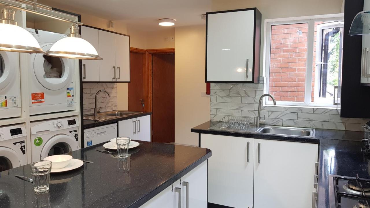 Double Ensuite Near Centre *
